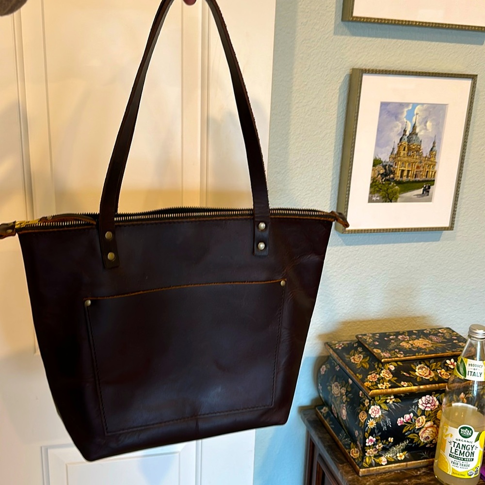Portland Leather Medium Zipper Tote Grizzly